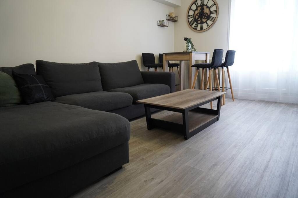 Le Paisible • Garage Privatif • Traversant • Calme Chateauroux Bagian luar foto